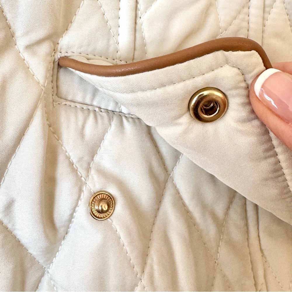 Chico’s Quilted Mid-Length Barn Jacket Natural Cream L(12) - Picture 4 of 15